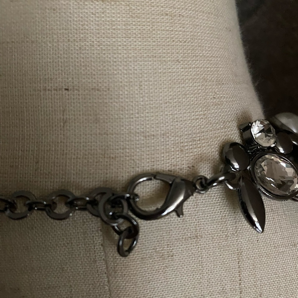 Eye Candy Statement Pearl/Crystal Necklace - Picture 4 of 4